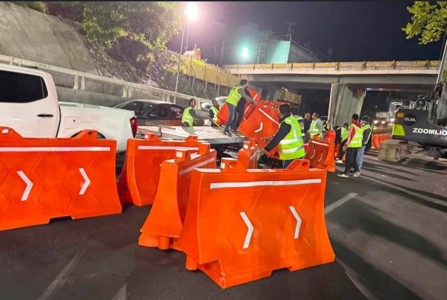 Cierres Nocturnos en Boulevard Bernardo Quintana a Pesar de la Habilitación de Carriles