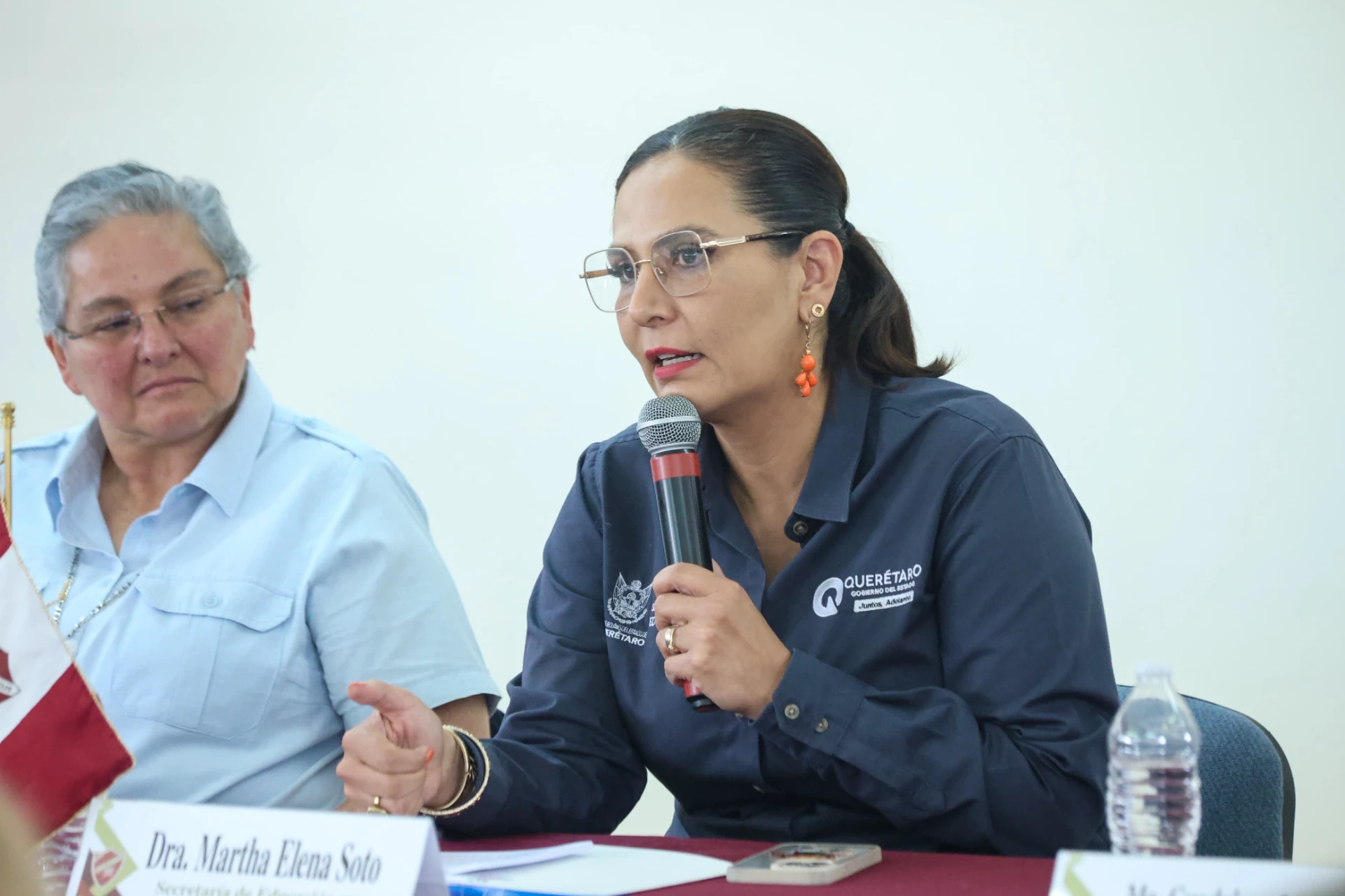 Reunión entre Martha Soto y la Federación de Escuelas Particulares en Querétaro