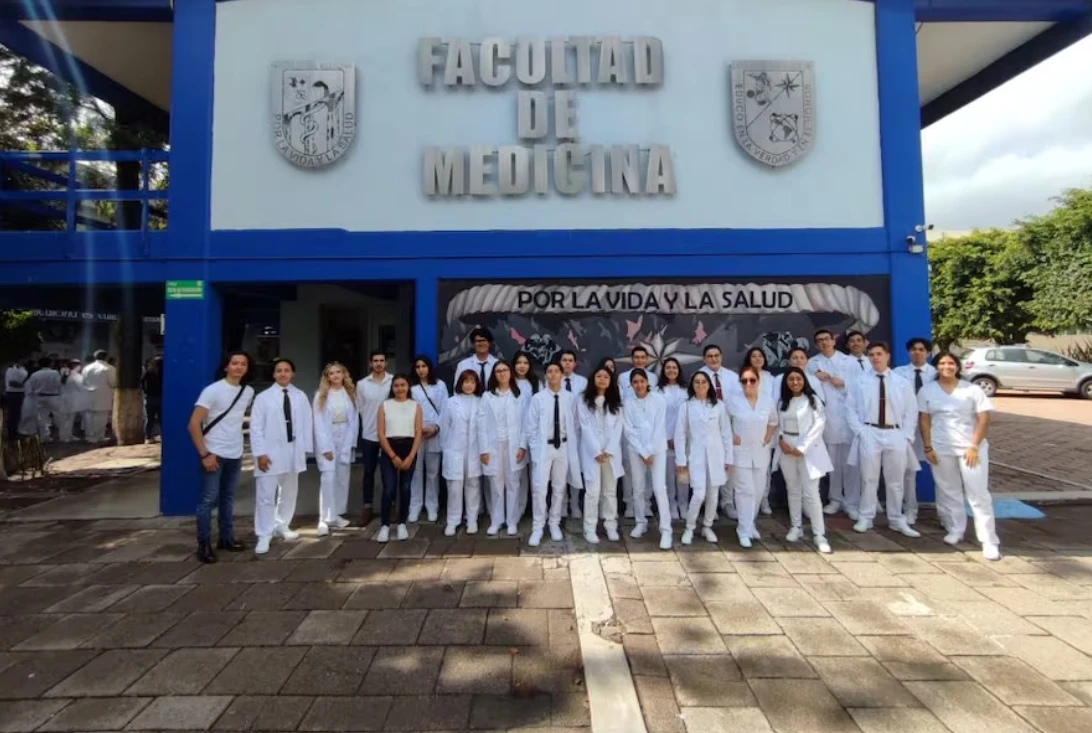 La UAQ se Pronuncia sobre las Fiestas Estudiantiles: Aclaraciones de la Rectoría