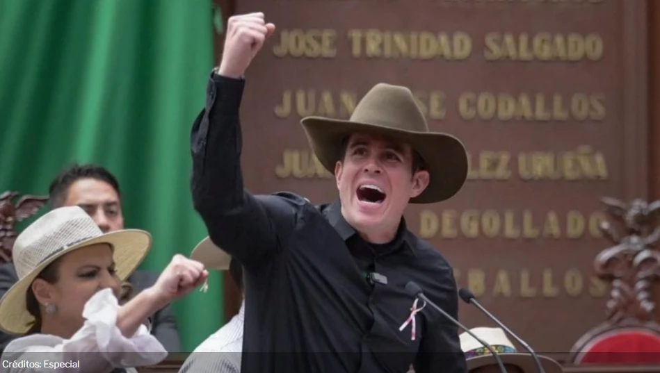 Congreso de Michoacán: Ordenan incluir al diputado del sombrero en la Jucopo