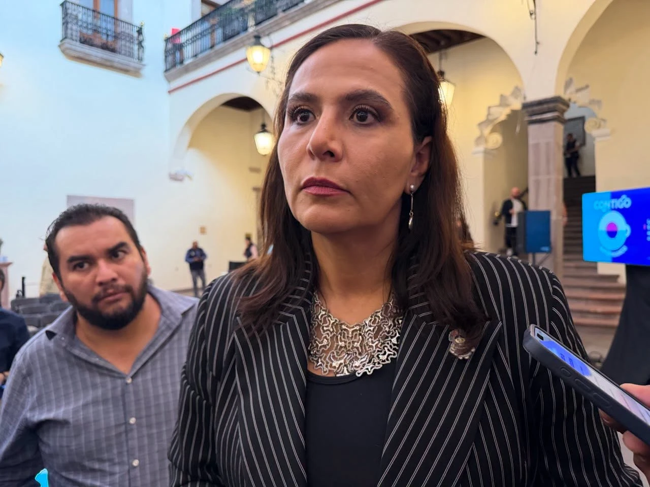 Seguridad en Escuelas de Querétaro: Detectores de Metales y Reflexiones sobre el Entorno Familiar