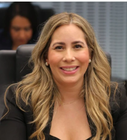 Propuesta de Sanciones a Funcionarios por Discursos de Odio: La Iniciativa de la Diputada Andrea Tovar