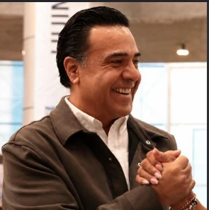 Querétaro: Familias por encima de aspiraciones personales, afirma Luis Nava