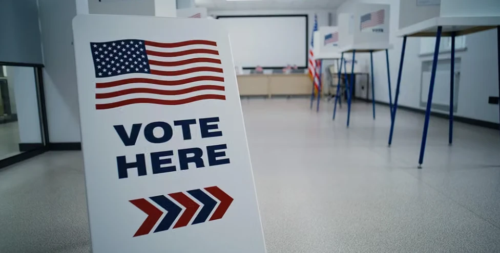 La Democracia en Estados Unidos: Un Análisis de su Declive