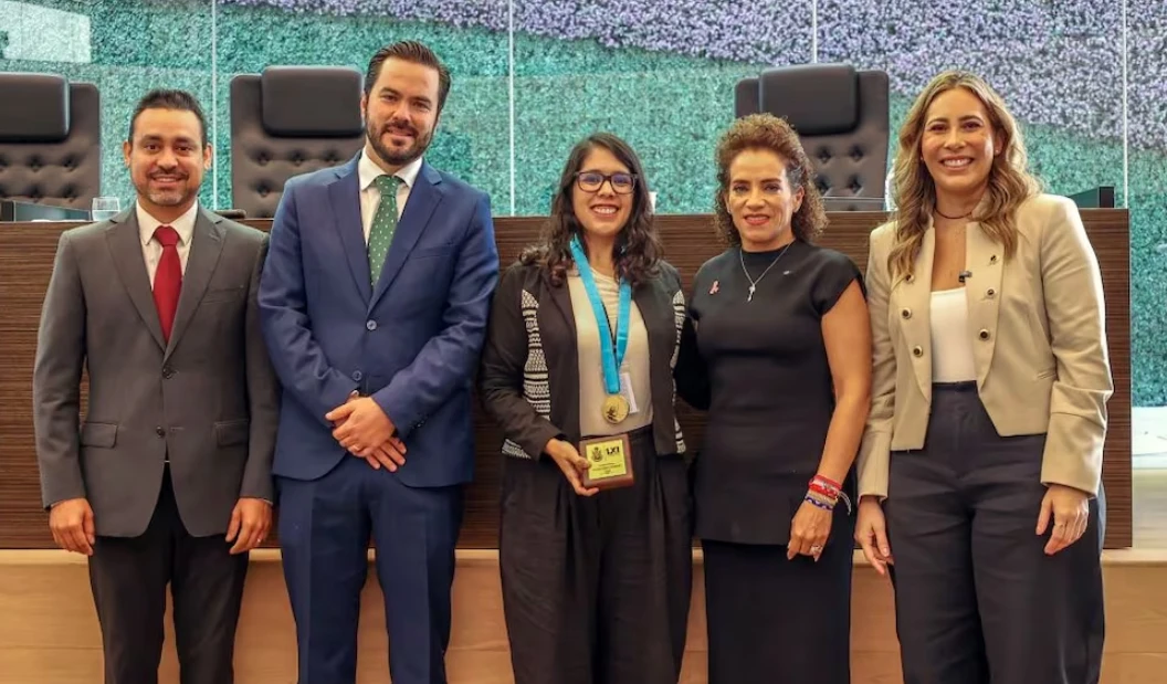 Alejandra Medina: Reconocimiento a su Labor Científica en Querétaro